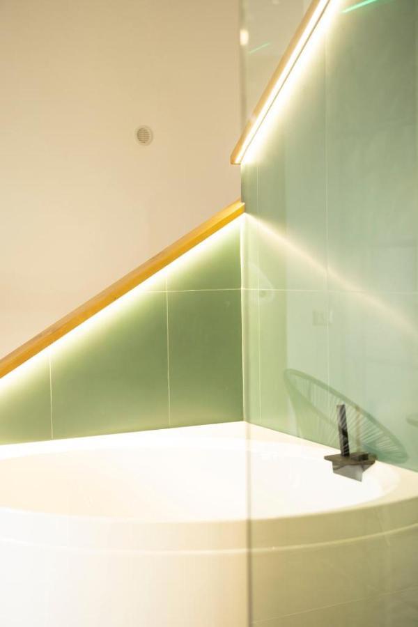 Bali Aqua&Charme Bed & Breakfast Gaeta Luaran gambar