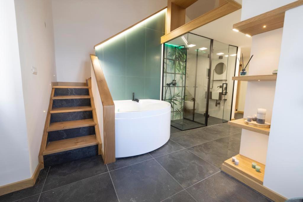 Bali Aqua&Charme Bed & Breakfast Gaeta Luaran gambar