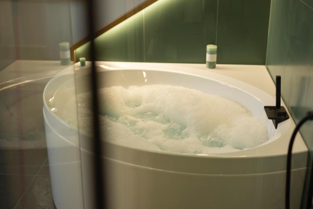 Bali Aqua&Charme Bed & Breakfast Gaeta Luaran gambar